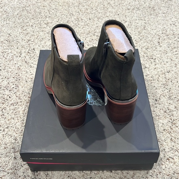 Vince Camuto Gorgan Bootie - Picture 3 of 3